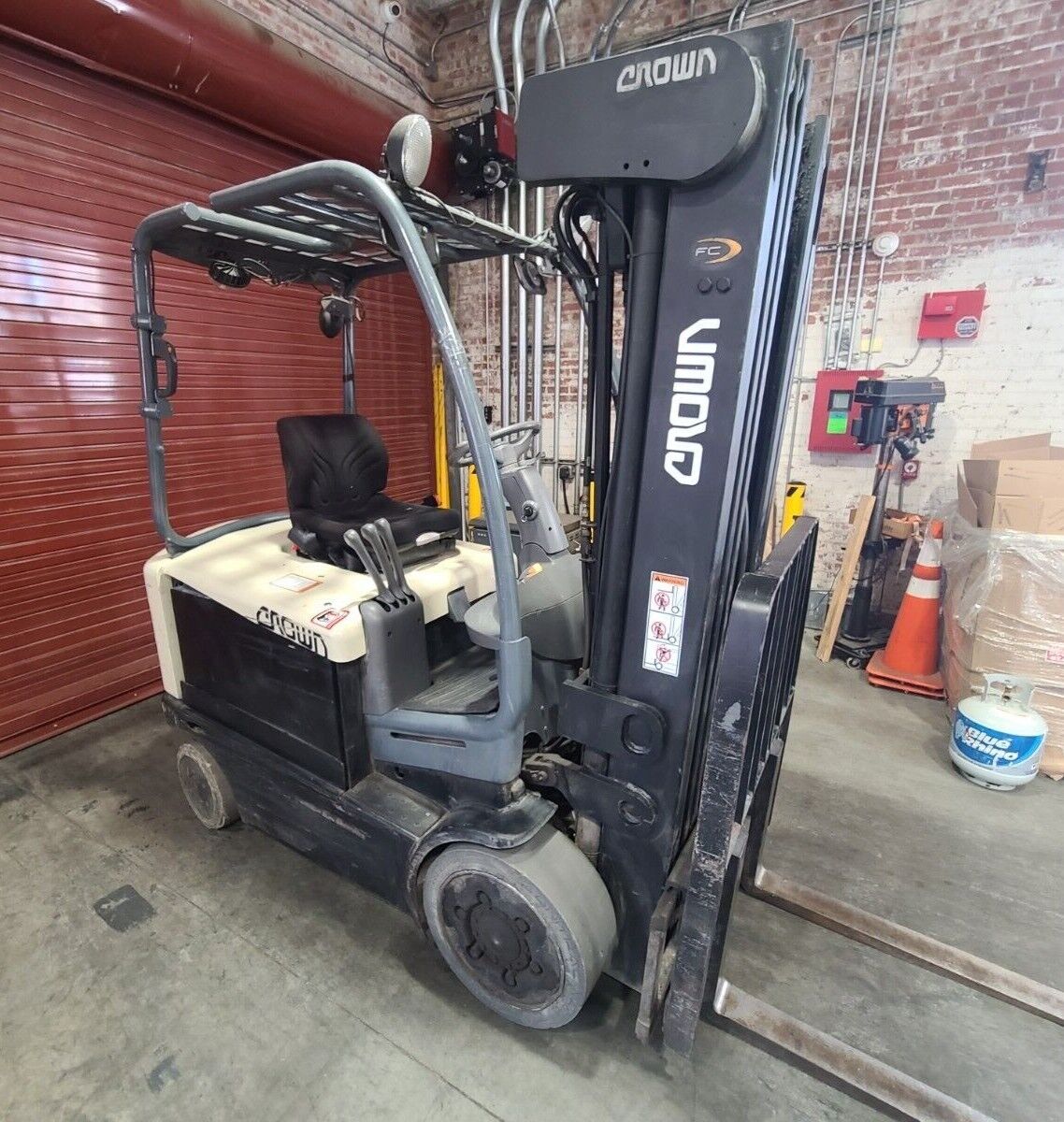 2014 Crown Fc4520-50 Electric 4 Wheel Forklift And Charger!! 4-stage Mast 4000#