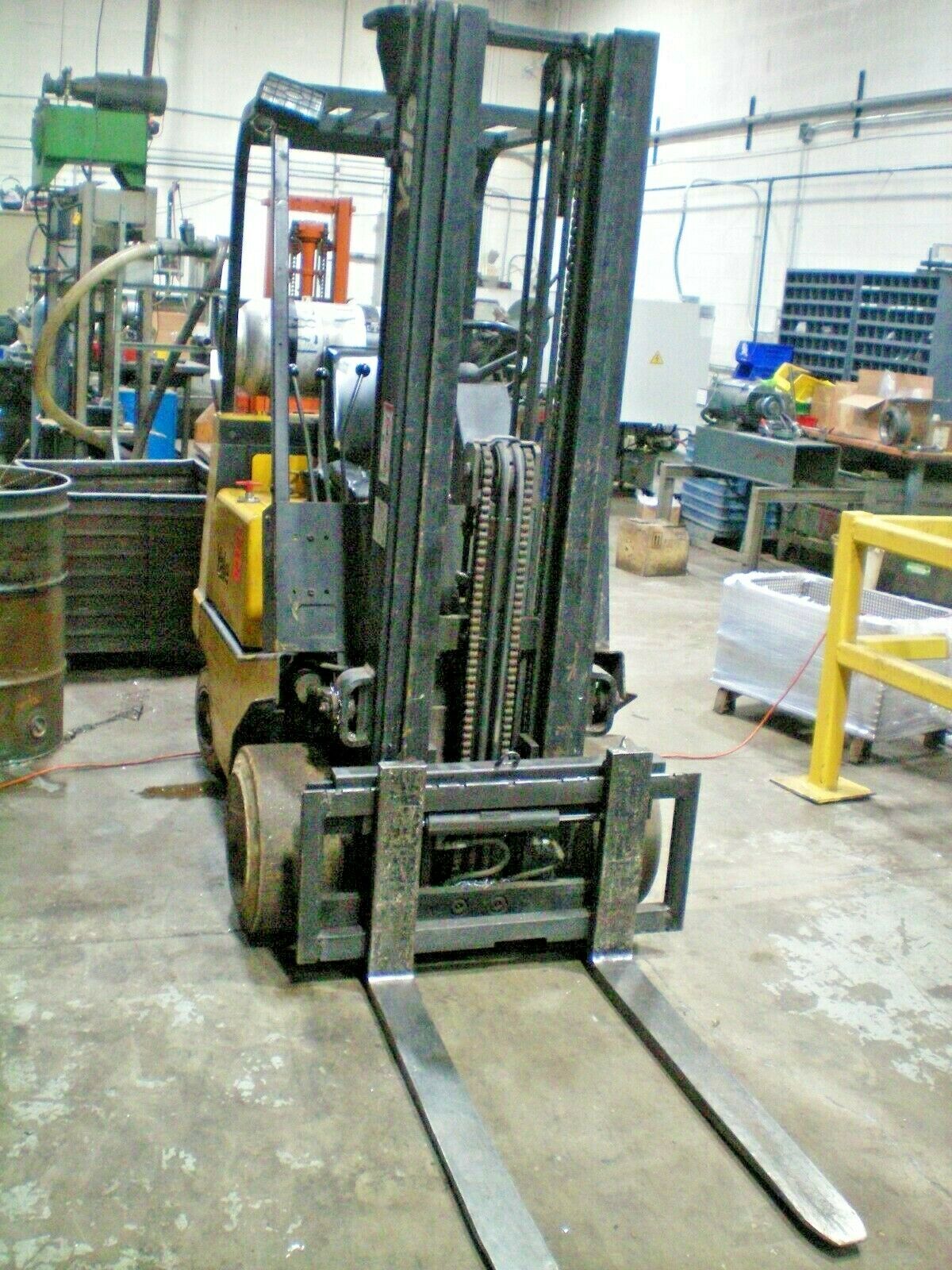 Yale Glc3020 Lp Gas Lift Truck Forklift, Side Shift, 2 Stage Mast