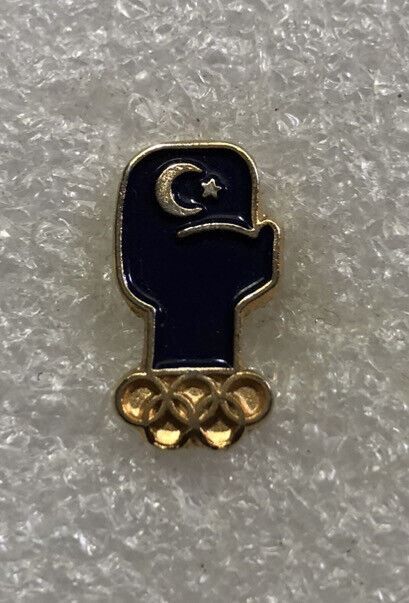 Rare Pin Badge Olympic Noc Turkey Boxing Team