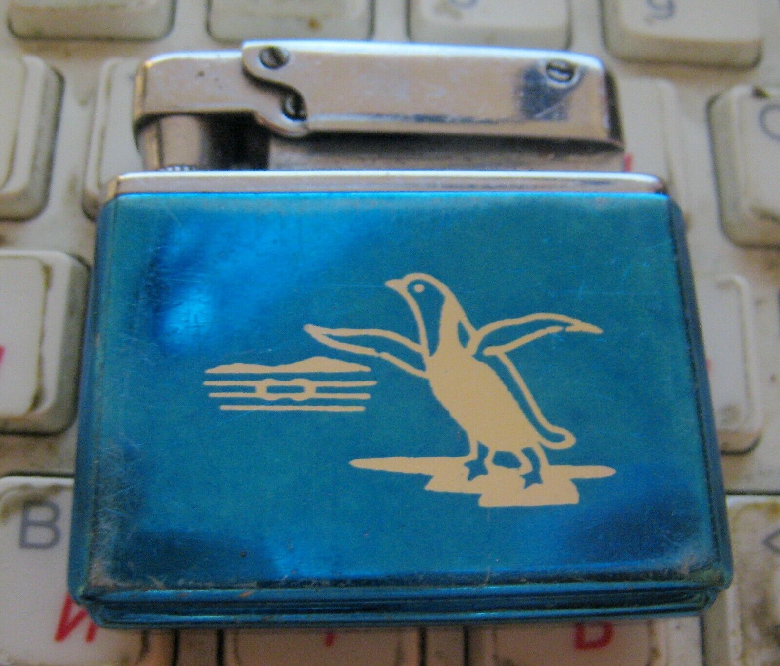 Vintage Non Branded Penguin Lighter No Fluid Made In China